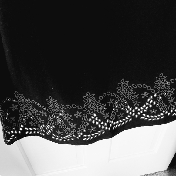 🚩 SALE 🌞 Summer Skirt Eyelet Cutouts Embroidered Hem - Picture 3 of 6